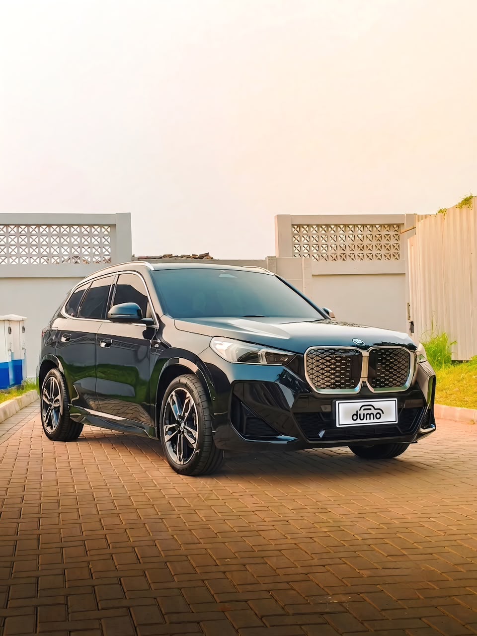 BMW iX1 2024